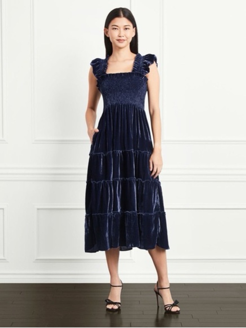 Hill House Ellie Dress, Midnight Navy Smocked Velvet Tiered Midi Dress, Size L